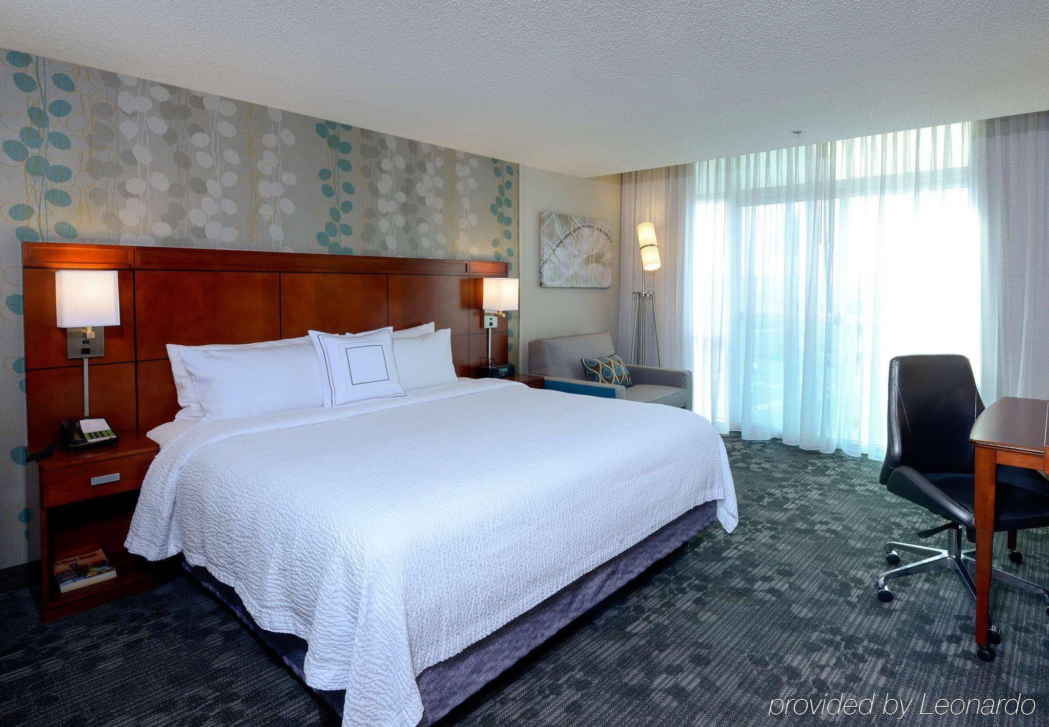 Courtyard By Marriott Ocean City Oceanfront Exterior photo