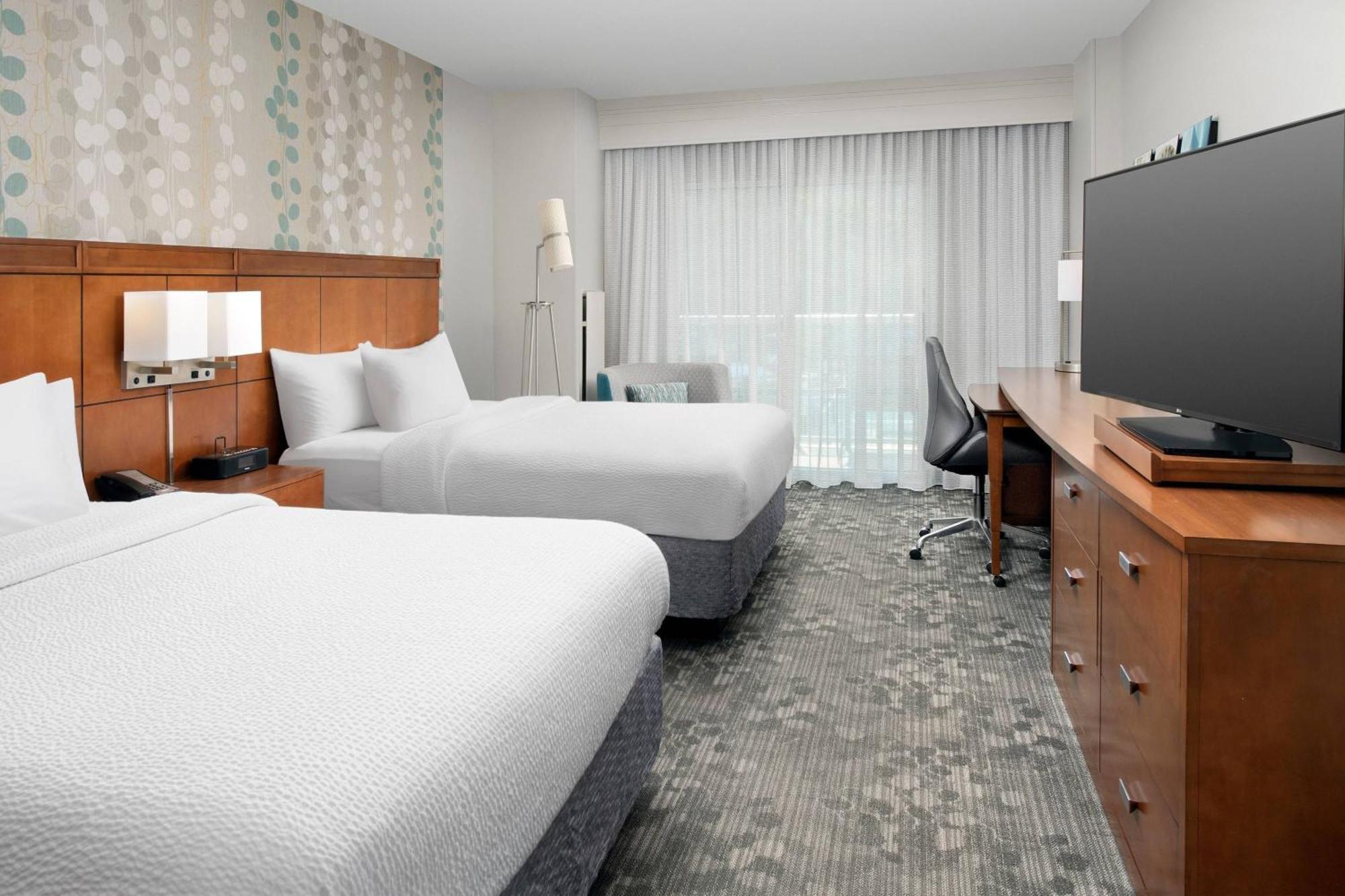 Courtyard By Marriott Ocean City Oceanfront Exterior photo